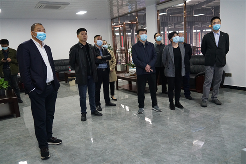 2021-11-20省發(fā)改委來(lái)張家界萬(wàn)眾實(shí)業(yè)集團(tuán)有限公司調(diào)研工作(省辦公室主任夏文斌、市發(fā)改委黨組書(shū)記龍維務(wù)）